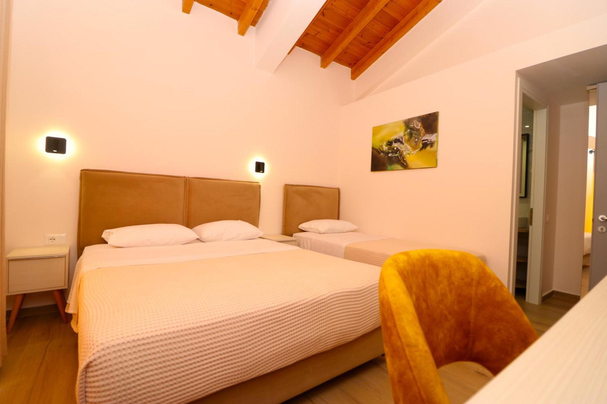 Fegi Rooms Himare Eksteriør bilde